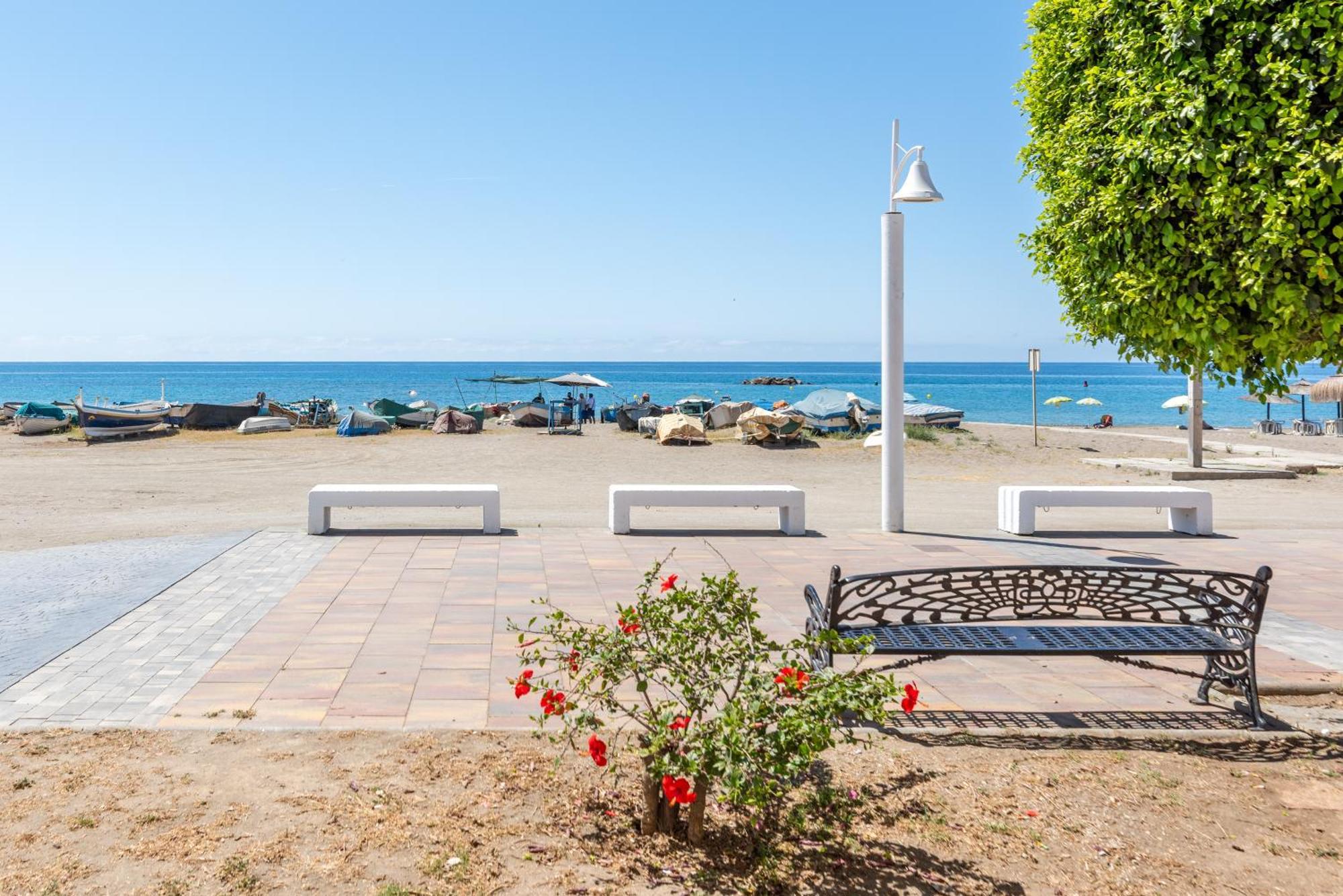 Wintowinrentals Dream Home On The Beachfront La Cala Del Moral Luaran gambar