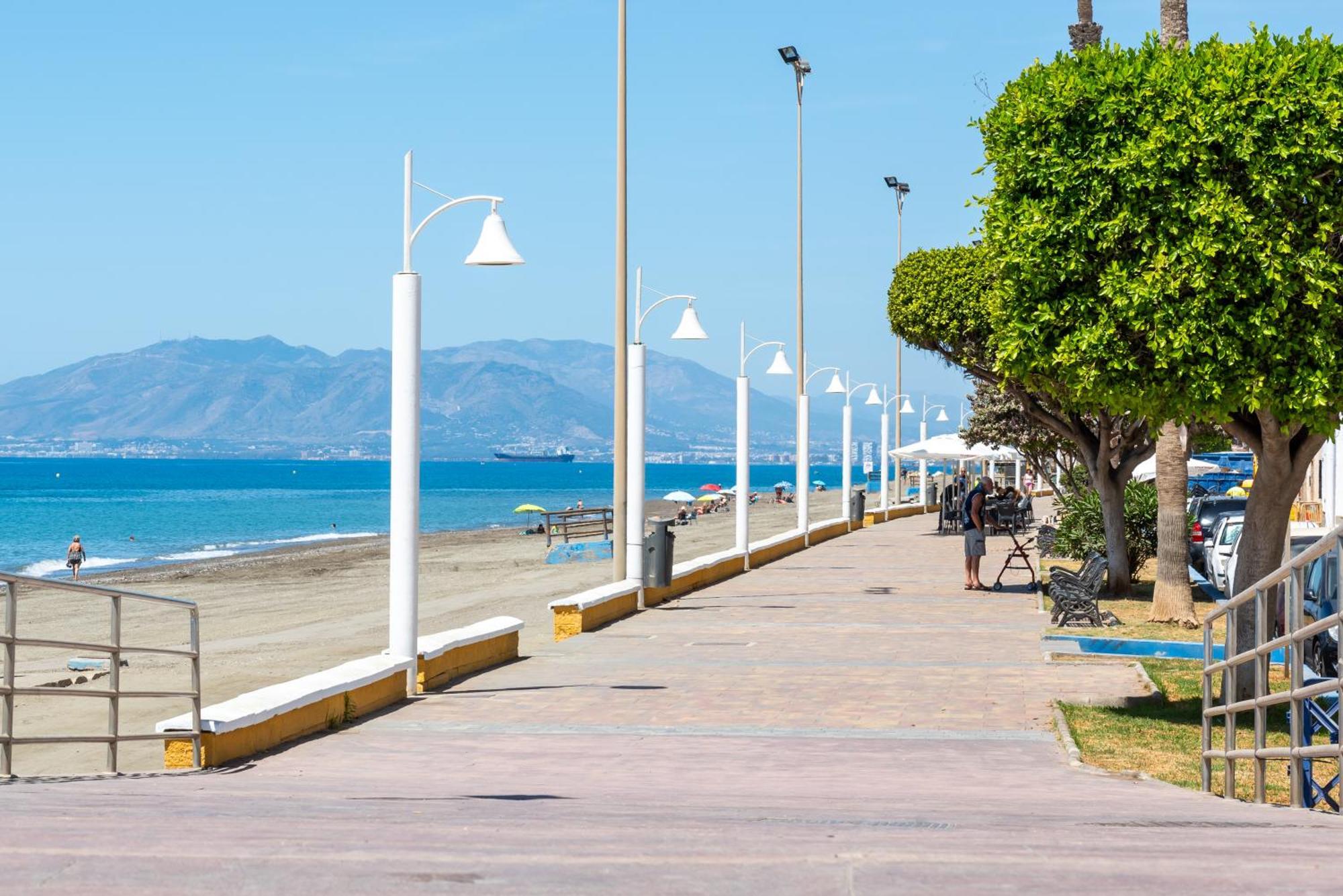 Wintowinrentals Dream Home On The Beachfront La Cala Del Moral Luaran gambar